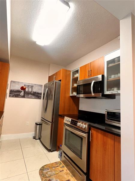 Image 5 of 26 For 18800 29th  412