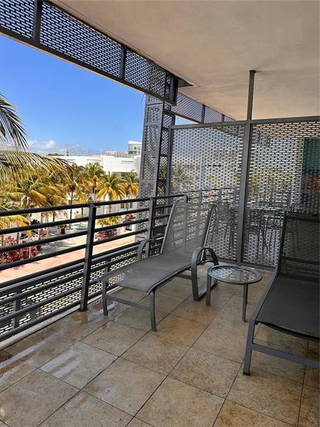 Image 16 of 23 For 1437 Collins Ave  321