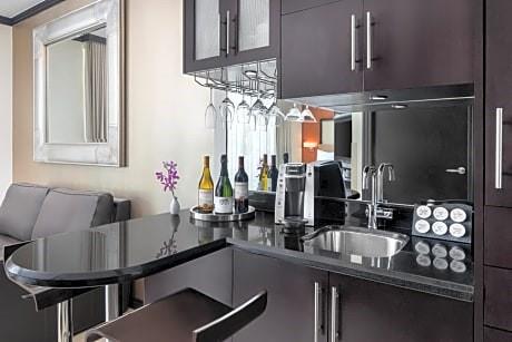 Image 5 of 23 For 1437 Collins Ave  321