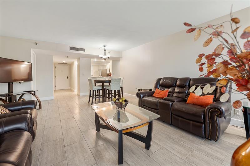 Image 7 of 24 For 2900 14th Street Cswy  503