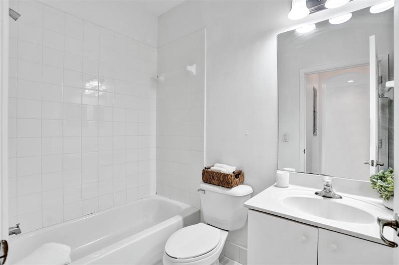 Image 22 of 46 For 2242 42nd Ave  2242