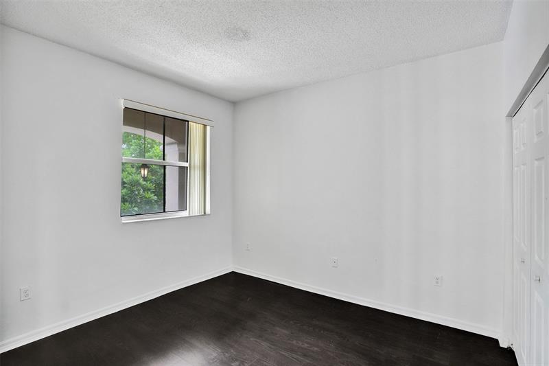 Image 36 of 46 For 2242 42nd Ave  2242