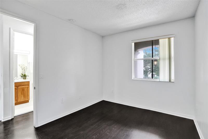 Image 39 of 46 For 2242 42nd Ave  2242