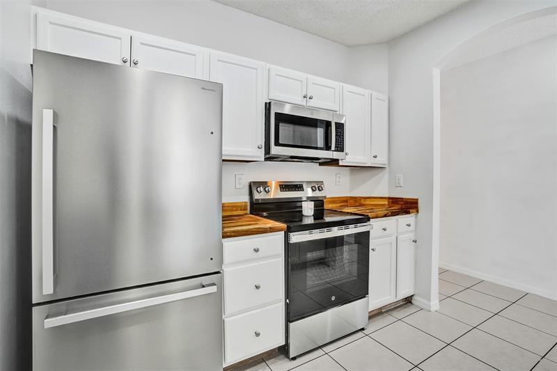 Image 7 of 46 For 2242 42nd Ave  2242
