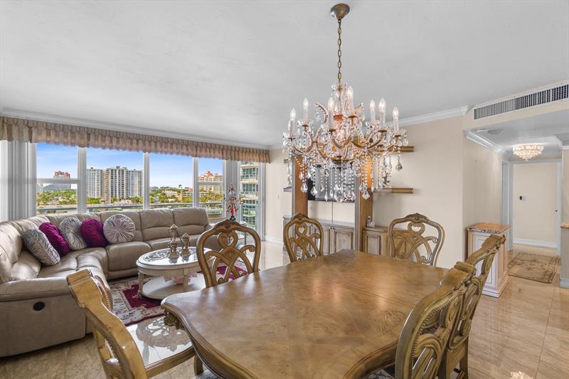 Image 20 of 49 For 3333 34th St  810