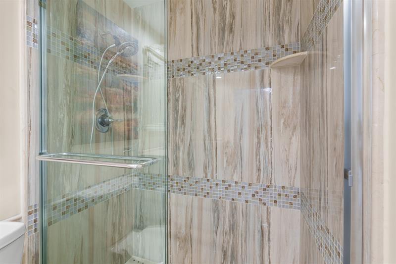 Image 8 of 49 For 3333 34th St  810