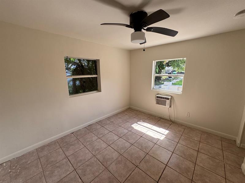 Image 11 of 12 For 8261 1st Pl  1