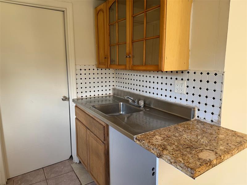 Image 5 of 12 For 8261 1st Pl  1
