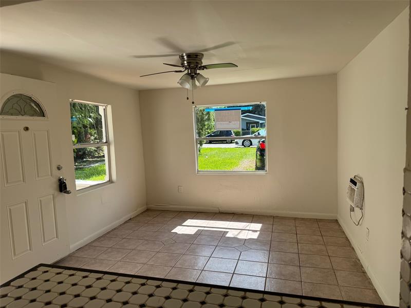 Image 7 of 12 For 8261 1st Pl  1