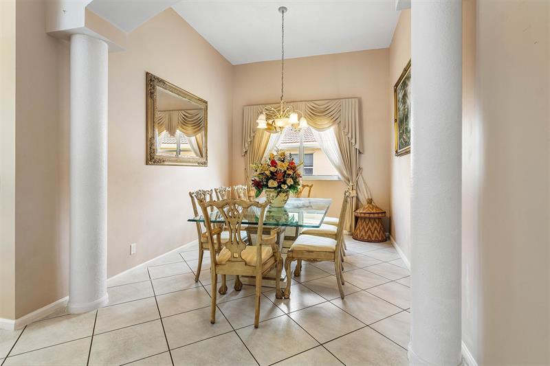 Image 9 of 36 For 3852 Oak Ridge Cir