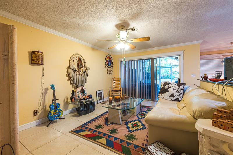 Image 13 of 30 For 6851 29th Ct