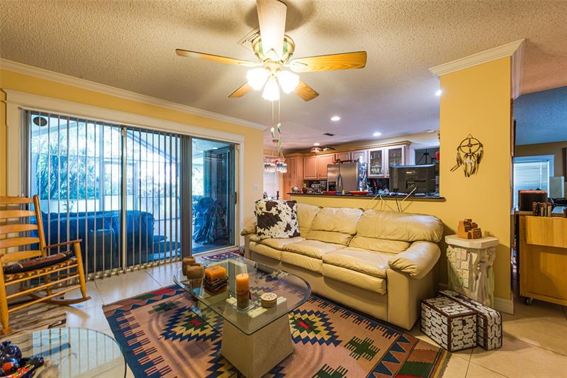 Image 14 of 30 For 6851 29th Ct