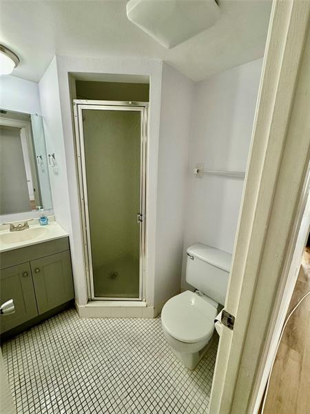 Image 8 of 20 For 9311 Orange Grove Dr  204