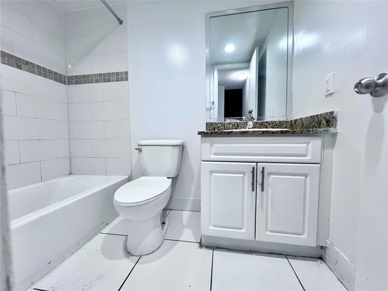 Image 8 of 18 For 2580 56th Ave  700-521
