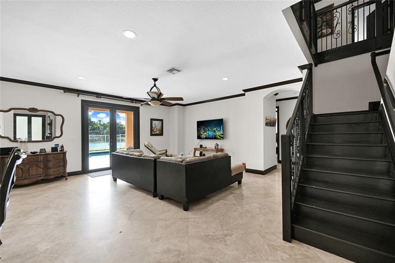 Image 12 of 26 For 3872 Hibiscus St