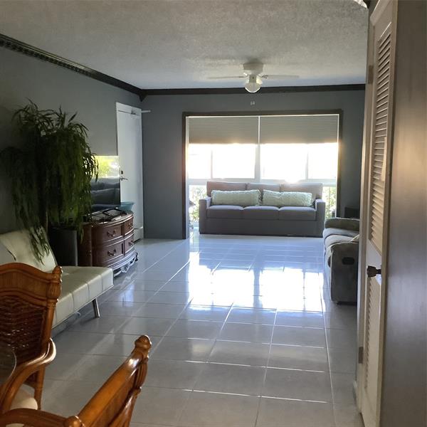 Image 9 of 15 For 6345 Bay Club Dr  1