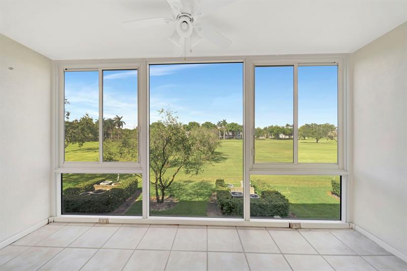 Image 4 of 54 For 701 128th Ave  208f
