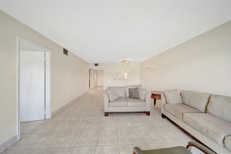Image 42 of 54 For 701 128th Ave  208f