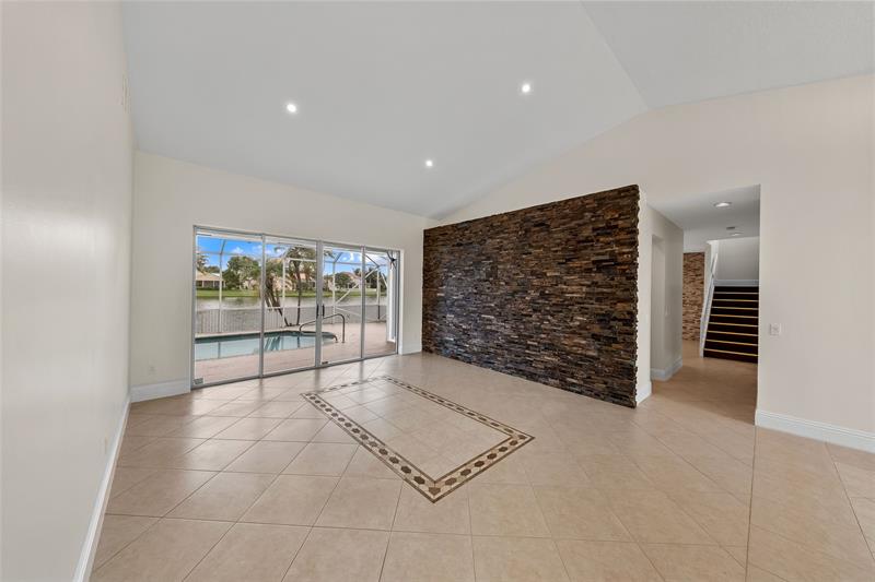 Image 10 of 43 For 9416 Lake Serena Dr