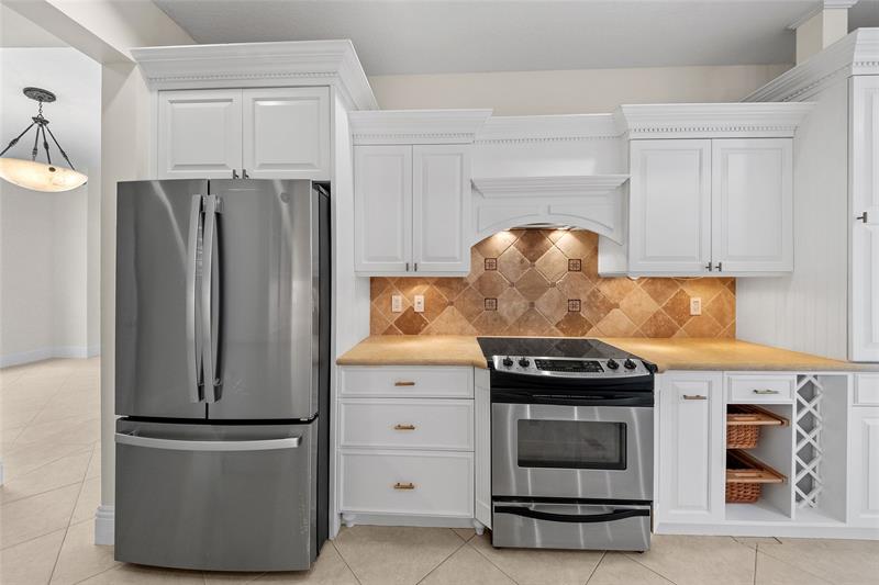 Image 21 of 43 For 9416 Lake Serena Dr