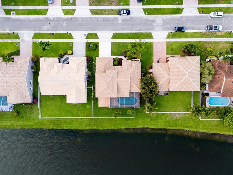 Image 38 of 43 For 9416 Lake Serena Dr