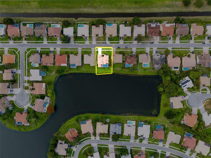 Image 39 of 43 For 9416 Lake Serena Dr