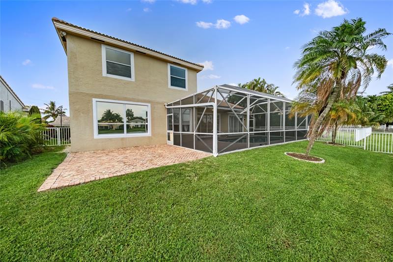 Image 40 of 43 For 9416 Lake Serena Dr
