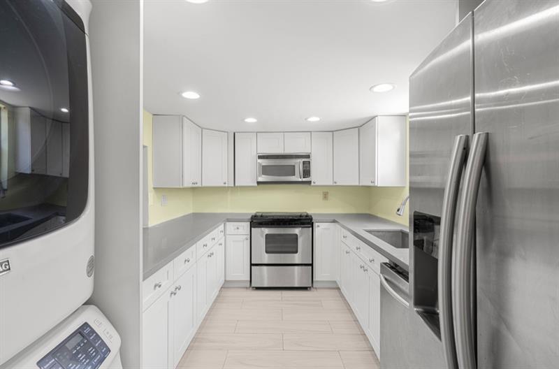 Image 10 of 27 For 7111 111th Pl  7111