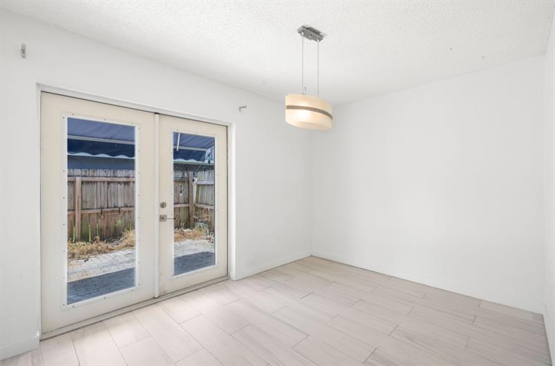Image 14 of 27 For 7111 111th Pl  7111