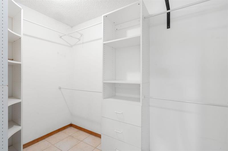 Image 17 of 27 For 7111 111th Pl  7111