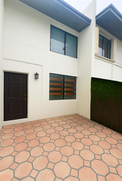 Image 3 of 27 For 7111 111th Pl  7111