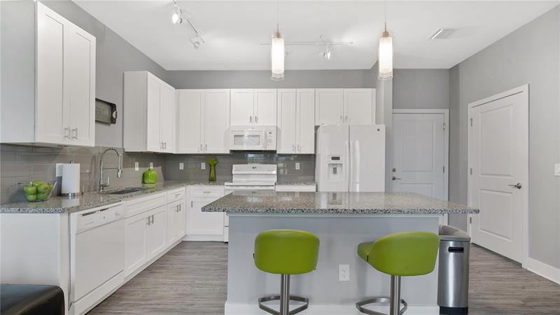 Image 15 of 33 For 1861 Houston Street  1861