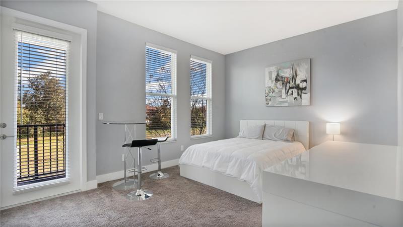 Image 16 of 33 For 1861 Houston Street  1861
