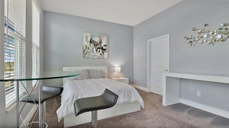 Image 17 of 33 For 1861 Houston Street  1861
