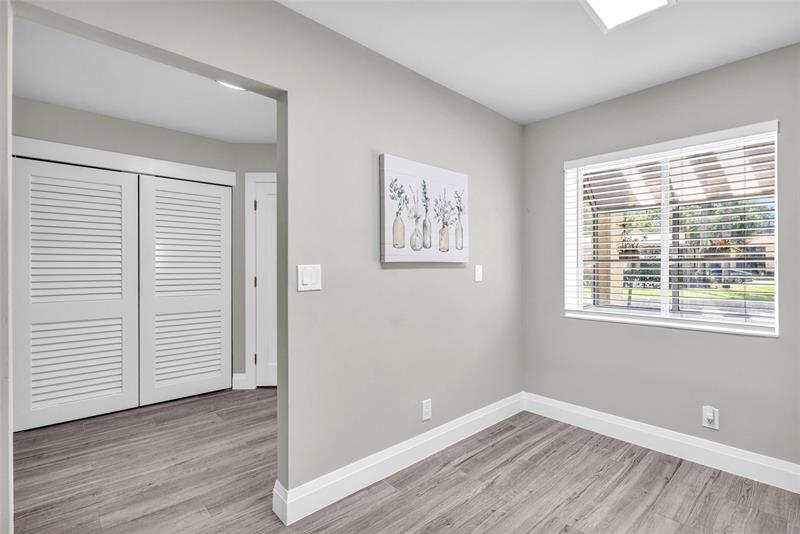 Image 14 of 49 For 3966 Cocoplum Cir  E