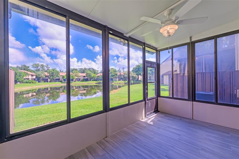 Image 32 of 49 For 3966 Cocoplum Cir  E