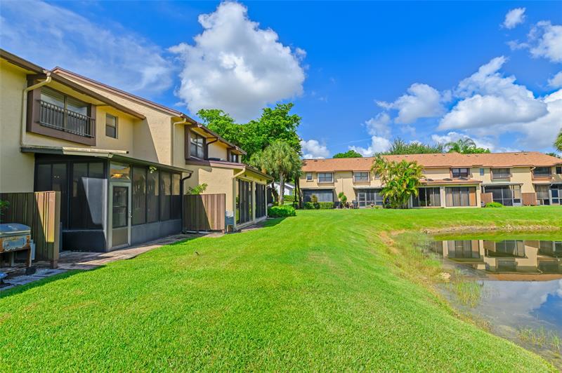 Image 38 of 49 For 3966 Cocoplum Cir  E