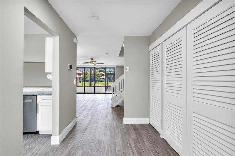 Image 8 of 49 For 3966 Cocoplum Cir  E
