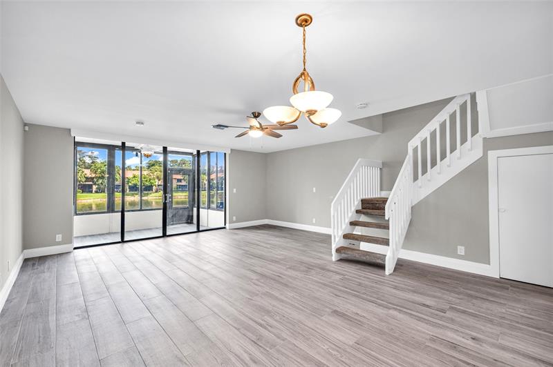 Image 9 of 49 For 3966 Cocoplum Cir  E