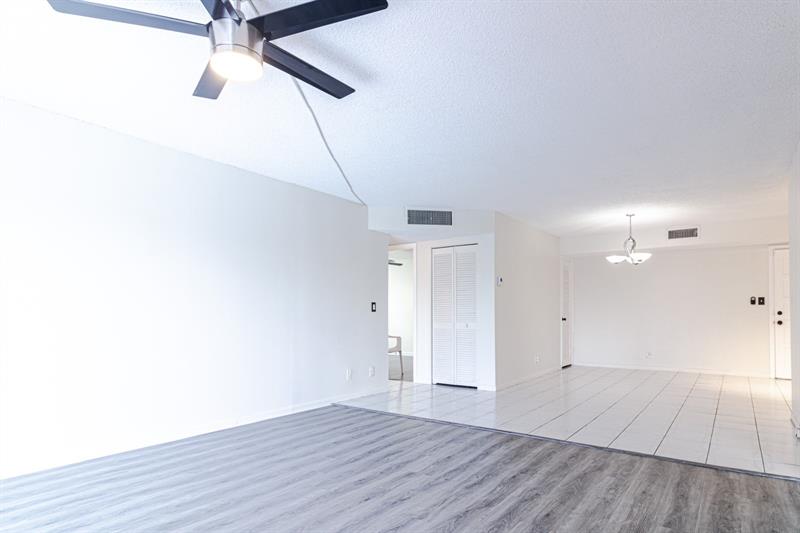 Image 11 of 21 For 3280 Spanish Moss Ter  307