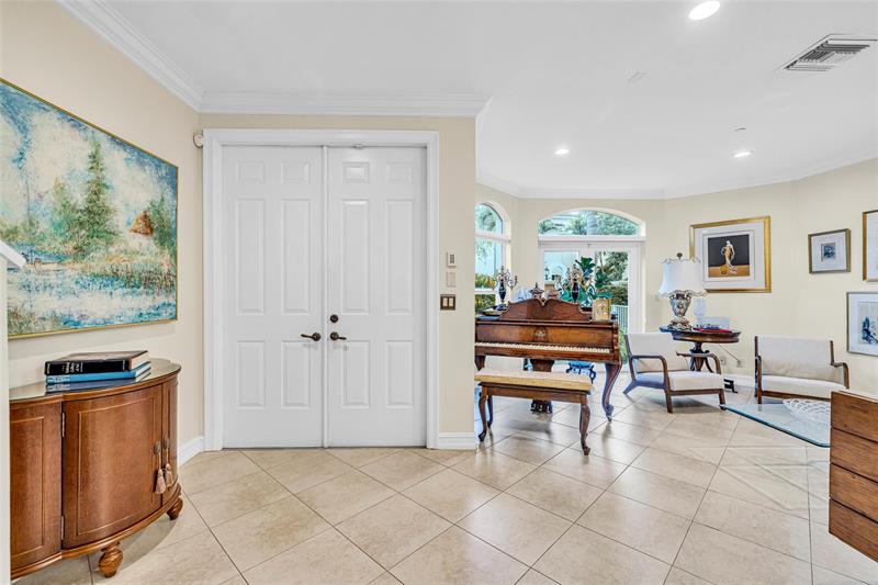 Image 4 of 47 For 913 17th Way  *