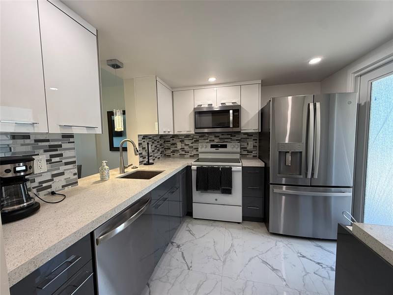 Details for 1025 2nd Ave  105, Dania Beach, FL 33004