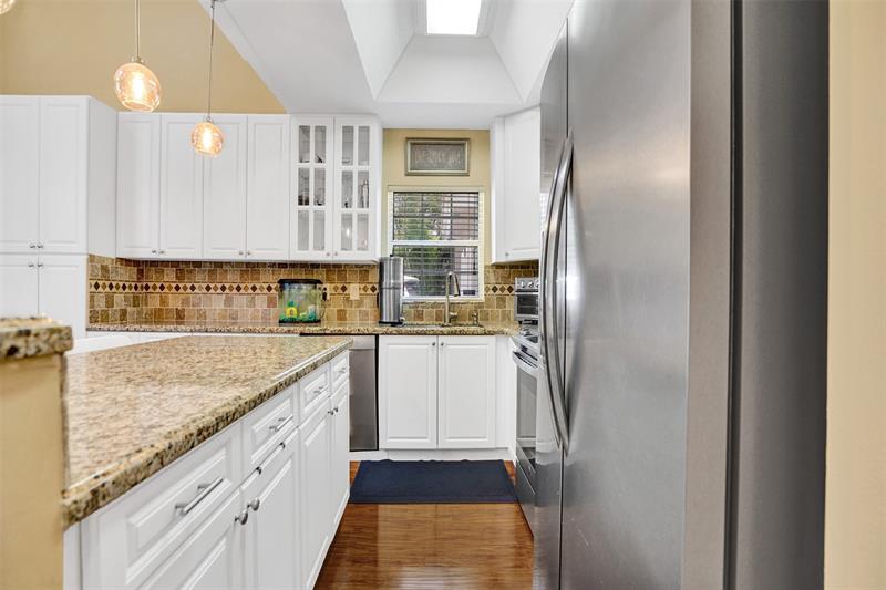 Image 13 of 71 For 11590 Open Ct