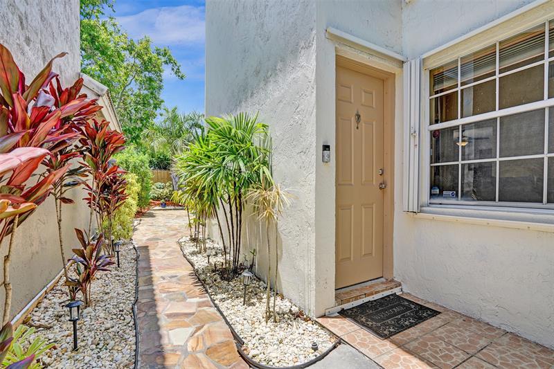 Image 4 of 71 For 11590 Open Ct