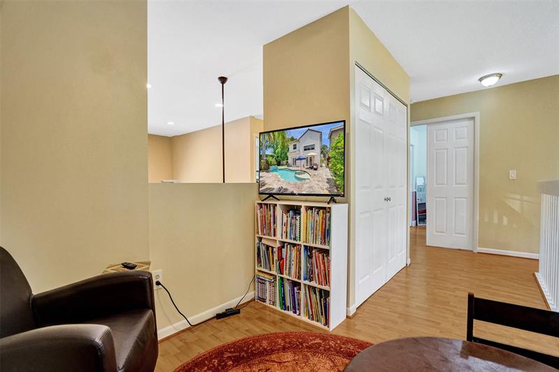 Image 42 of 71 For 11590 Open Ct