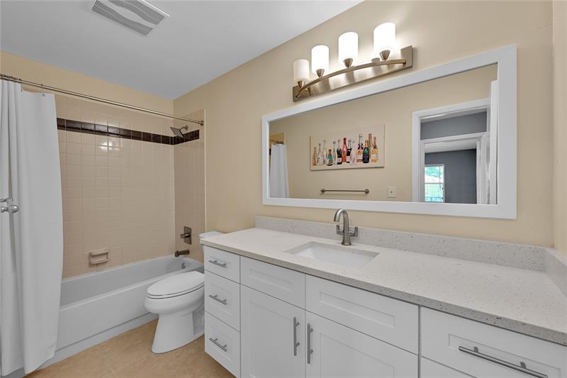 Image 17 of 19 For 1501 13th St  14