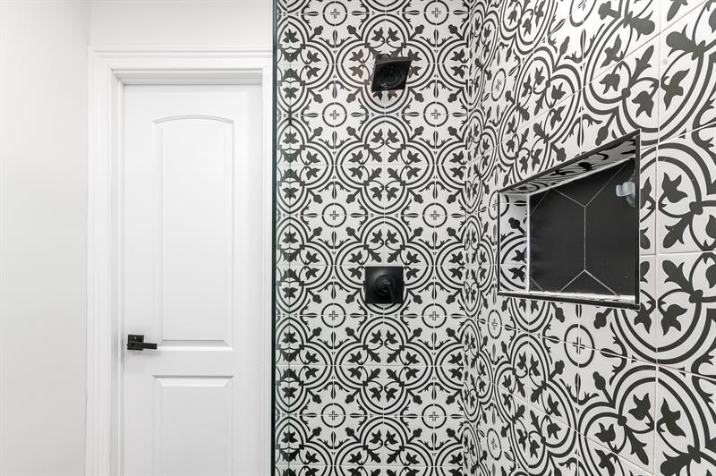 Image 17 of 21 For 713 17th Rd  