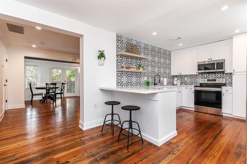 Image 5 of 21 For 713 17th Rd  