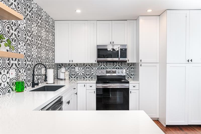 Image 6 of 21 For 713 17th Rd  