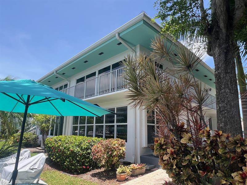 Image 4 of 8 For 180 Isle Of Venice Dr  99